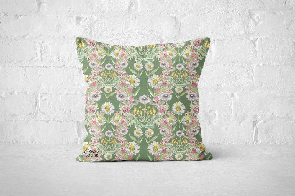 Meadow Green Daisies Bloom Patterned Outdoor Cushion